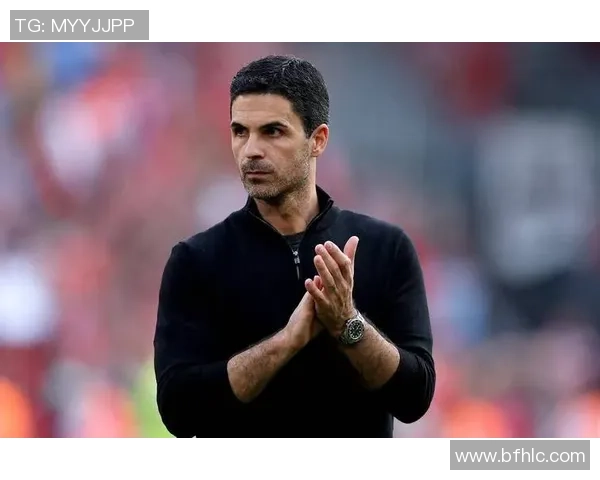 年度最佳男足教练候选解析恩里克的成就与阿尔特塔的挑战之路 年度最佳男足教练候选解析恩里克的成就与阿尔特塔的挑战之路